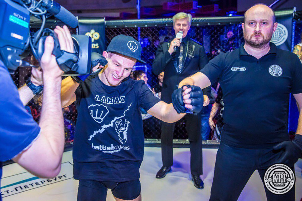Спортсмен ALMAZ FIGHT TEAM на соревнованиях